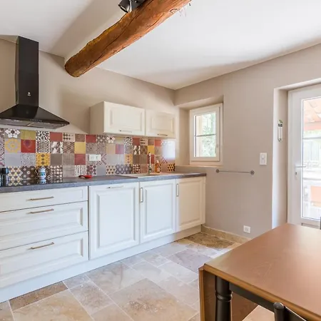 Holiday home Le Charme D'un Pigeonnier Provencal Avec Piscine *