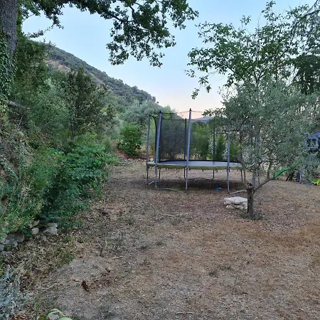 Le Charme D'un Pigeonnier Provencal Avec Piscine