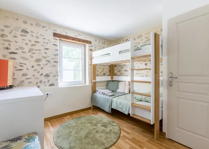 Holiday home Le Charme D'un Pigeonnier Provencal Avec Piscine *