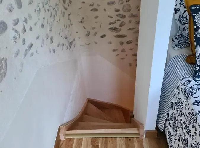 Le Charme D'un Pigeonnier Provencal Avec Piscine * Oraison