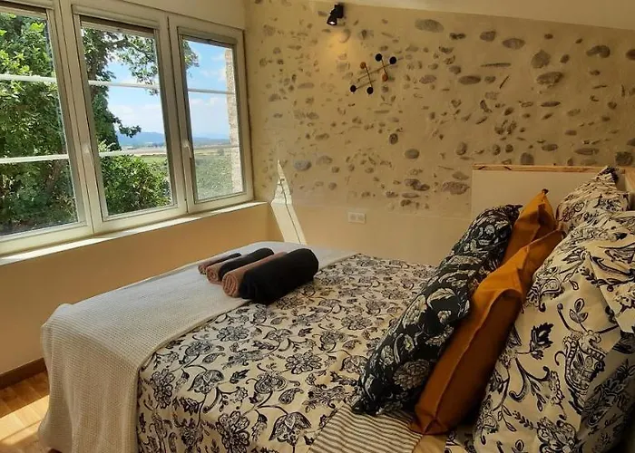 Le Charme D'un Pigeonnier Provencal Avec Piscine Holiday home *