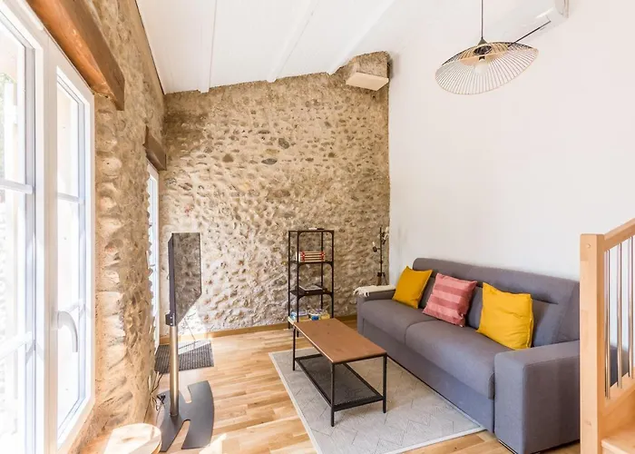 Holiday home Le Charme D'un Pigeonnier Provencal Avec Piscine