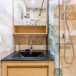 Le Charme D'un Pigeonnier Provencal Avec Piscine Chauffee Vakantiehuis *